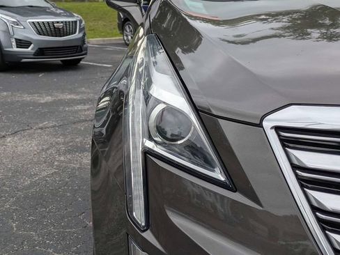 Used 2019 Cadillac XT5 FWD image 9