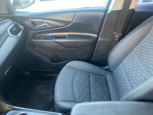 Used 2020 Chevrolet Equinox LT image 10