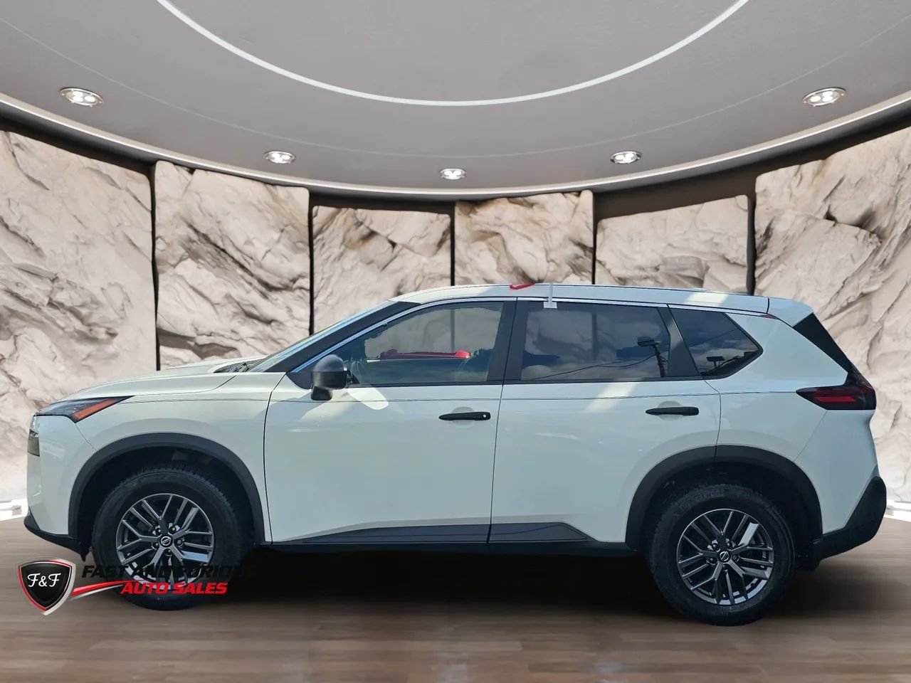 Used 2021 Nissan Rogue S AWD/4WD image 5