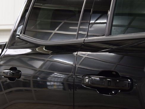 Certified 2024 Chevrolet Colorado ZR2 w/ Technology Package image 21