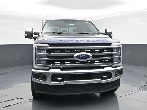 Used 2024 Ford F250 Lariat w/ Lariat Ultimate Package AWD/4WD image 3