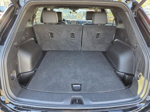 Used 2022 Chevrolet Blazer RS w/ Driver Confidence II Package image 18