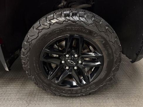 Used 2021 Chevrolet Silverado 1500 LT Trail Boss w/ Convenience Package II image 13