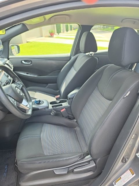 Used 2023 Nissan Leaf S FWD image 3