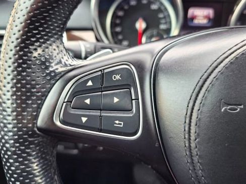 Used 2018 Mercedes-Benz GLS 450 4MATIC w/ Premium Package image 23