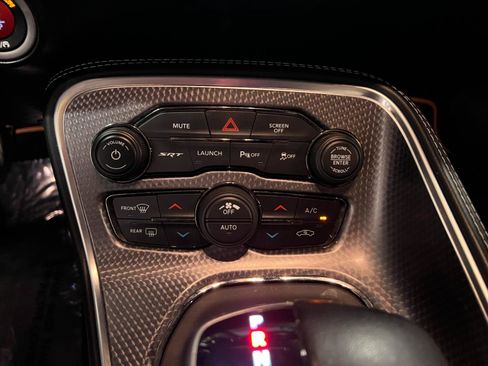 Used 2022 Dodge Challenger SRT Hellcat RWD image 19