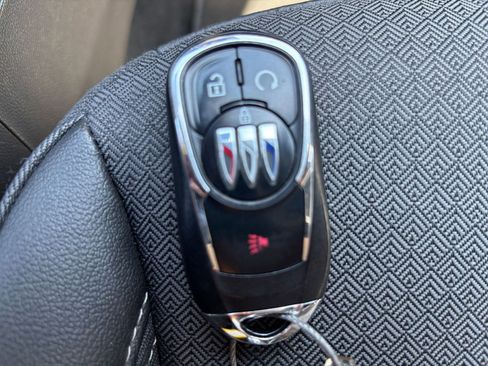 Used 2025 Buick Encore GX Preferred FWD image 24