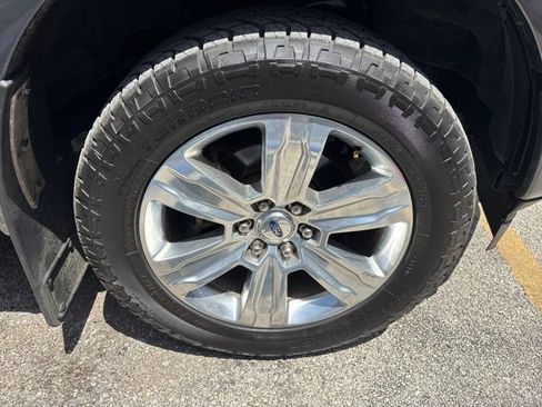 Used 2019 Ford F150 Platinum w/ Technology Package AWD/4WD image 8