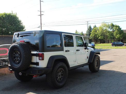 Used 2013 Jeep Wrangler Unlimited Rubicon AWD/4WD image 6
