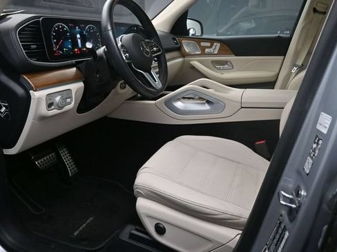Used 2023 Mercedes-Benz GLS 450 4MATIC image 17
