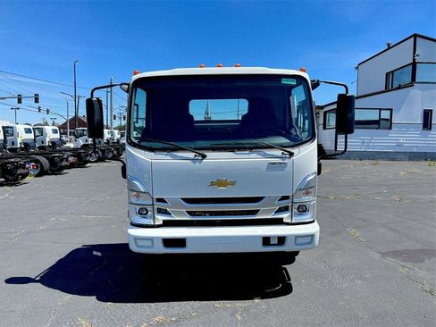 New 2024 Chevrolet Low Cab Forward 5500XD image 23