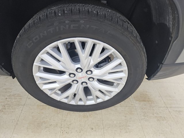 Used 2026 GMC Acadia Elevation w/ Elevation Premium Package FWD image 24