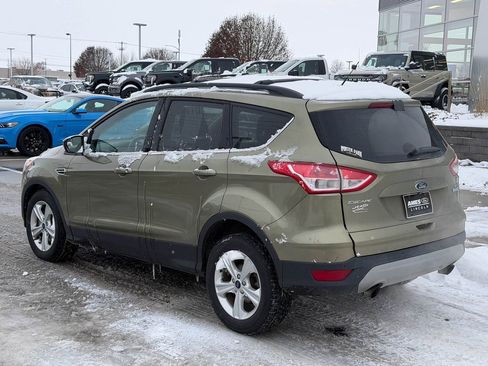 Used 2014 Ford Escape SE w/ Equipment Group 201A image 3