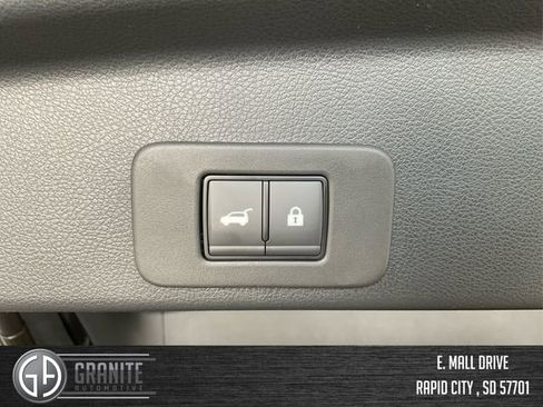 New 2025 Nissan Murano SL AWD/4WD image 13