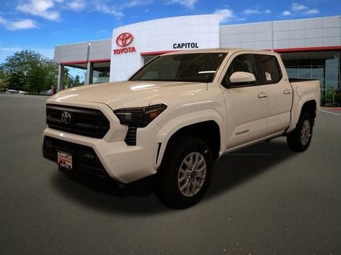 New 2025 Toyota Tacoma SR5 image 7