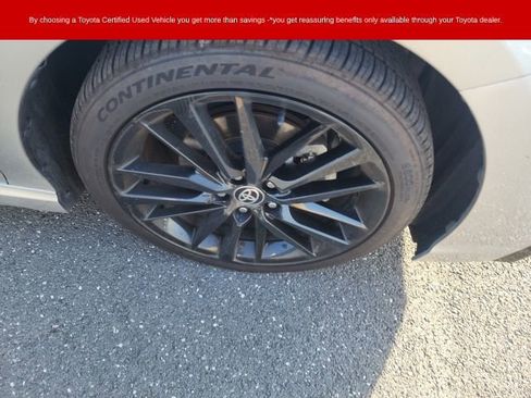 Used 2023 Toyota Camry XSE image 4