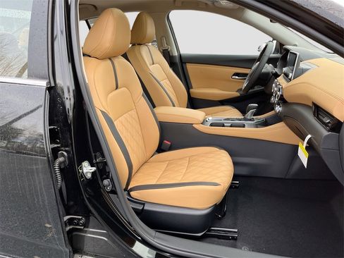 Certified 2025 Nissan Sentra SV w/ SV Premium Package image 29