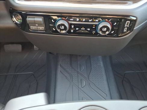 Used 2026 Chevrolet Silverado 1500 LT w/ Safety Package RWD image 24