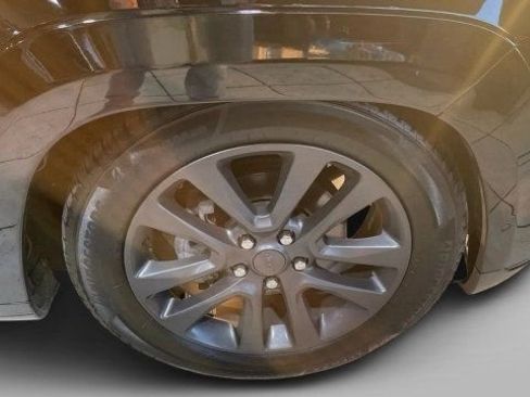 Used 2019 Jeep Grand Cherokee High Altitude image 21