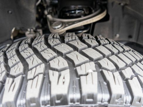 Used 2022 Ford Bronco Black Diamond image 38