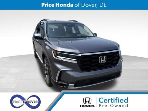 Certified 2025 Honda Pilot Touring image 1