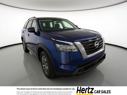 Used 2025 Nissan Pathfinder SV