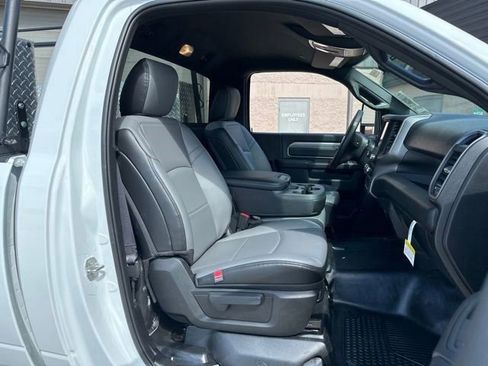 New 2024 RAM 2500 Tradesman w/ Chrome Appearance Group image 27