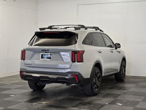 Used 2025 Kia Sorento SX image 5