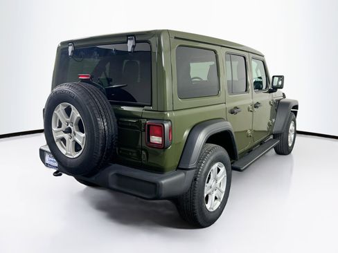 Used 2021 Jeep Wrangler Sport S w/ Sun And Sound Package image 5