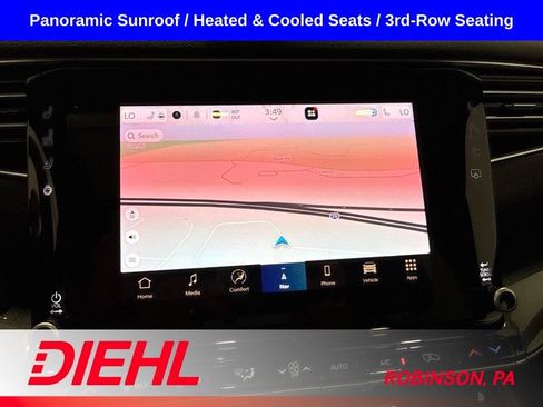 Used 2023 Jeep Wagoneer L 4WD w/ Premium Group I image 37