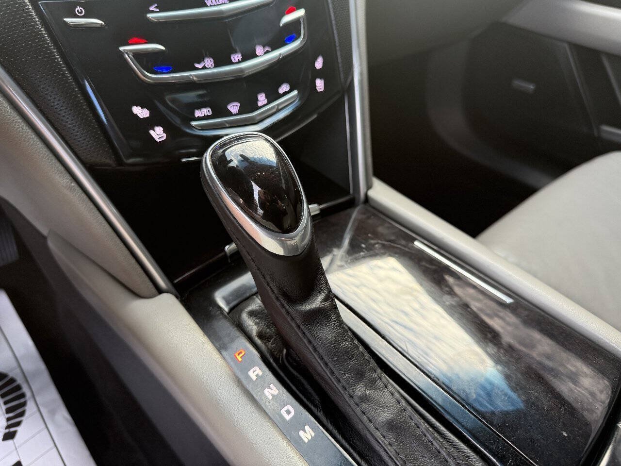 Used 2016 Cadillac XTS Luxury AWD/4WD image 22