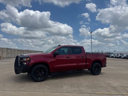 Used 2020 Chevrolet Silverado 1500 Custom w/ Custom Value Package RWD image 10