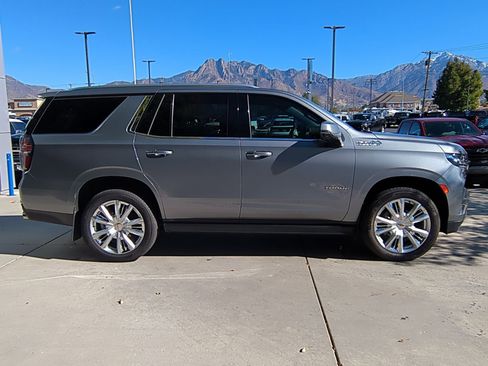 Used 2021 Chevrolet Tahoe High Country w/ Premium Package image 7