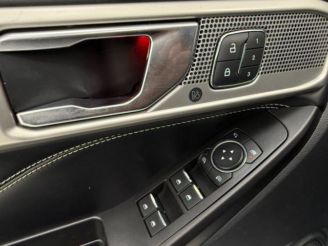 Used 2020 Ford Explorer ST w/ ST High-Performance Pack AWD/4WD image 28