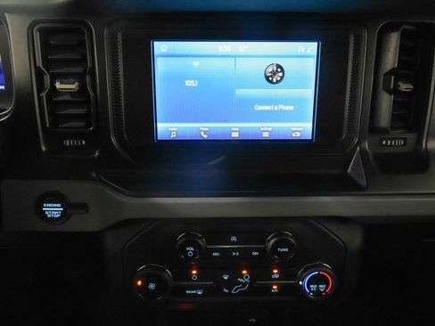 Used 2021 Ford Bronco 2-Door AWD/4WD image 19