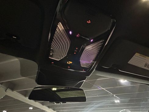 Used 2024 BMW X6 xDrive40i w/ Premium Package image 17