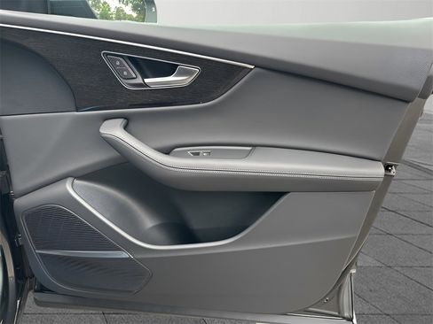 New 2026 Audi Q8 Premium Plus image 16