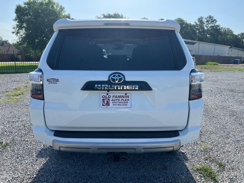 Used 2024 Toyota 4Runner TRD Off-Road image 7