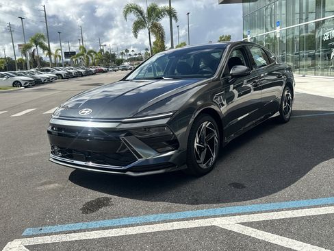 New 2026 Hyundai Sonata SEL FWD image 2