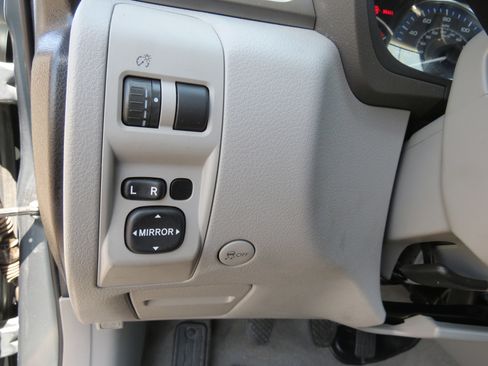 Used 2010 Subaru Forester 2.5X image 19