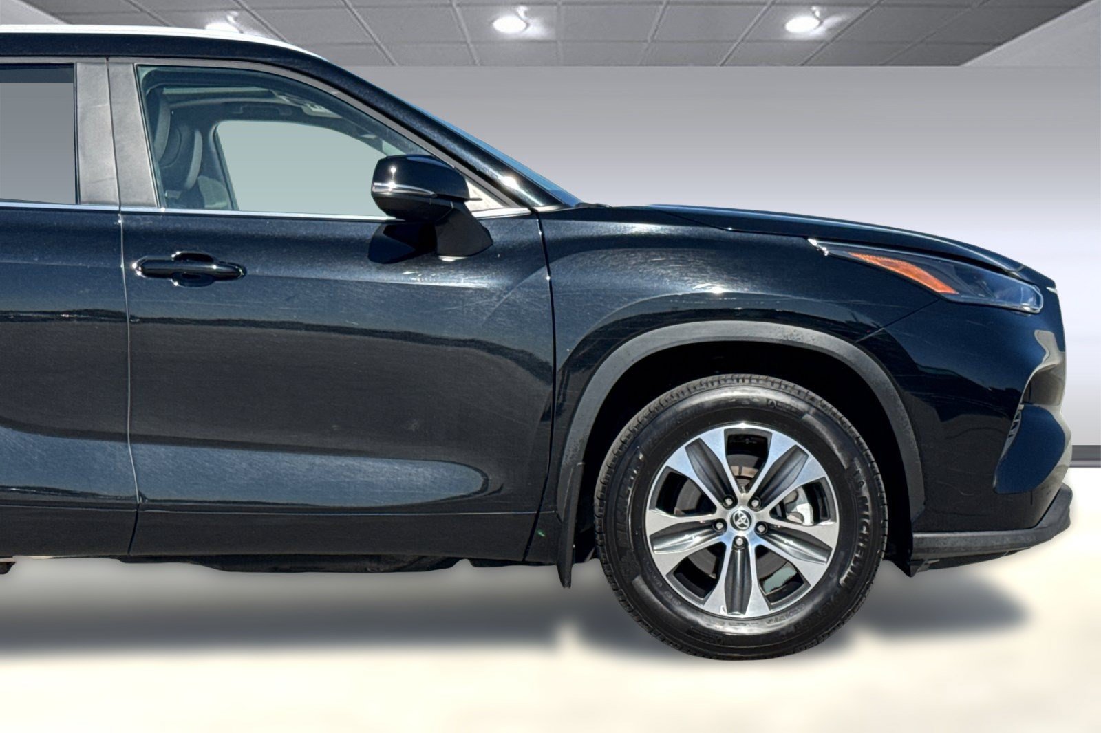 Used 2026 Toyota Highlander XLE AWD/4WD image 35