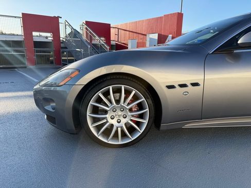 Used 2010 Maserati GranTurismo S RWD image 9
