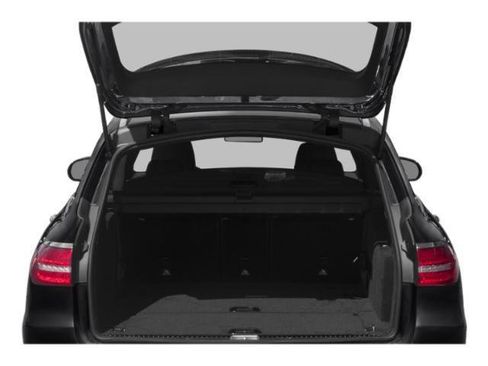 Used 2017 Mercedes-Benz E 400 4MATIC Wagon image 15
