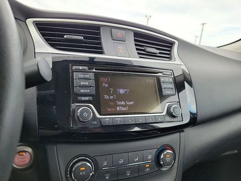 Used 2017 Nissan Sentra SV FWD image 21