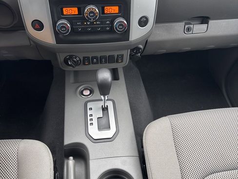 Certified 2020 Nissan Frontier SV w/ Midnight Edition Floor Mats image 27