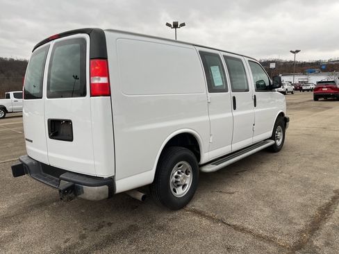 Used 2024 Chevrolet Express 2500 w/ Driver Convenience Package image 3