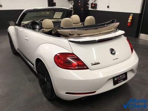 Used 2013 Volkswagen Beetle 2.0T image 7