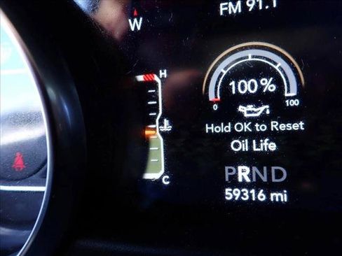 Used 2019 Jeep Wrangler Unlimited Sahara AWD/4WD image 24