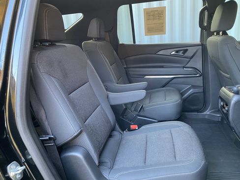 Used 2024 Chevrolet Traverse LT w/ Trailering Package image 35