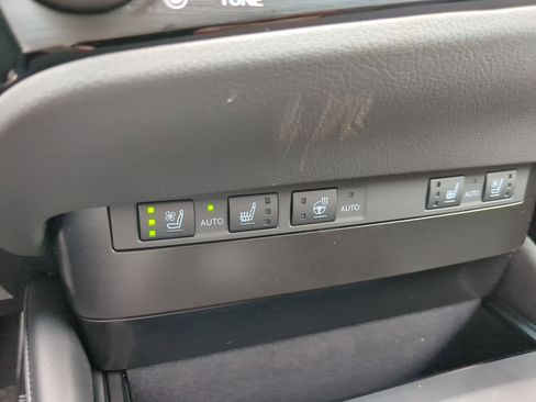 New 2025 Lexus ES 300h w/ Premium Package image 26